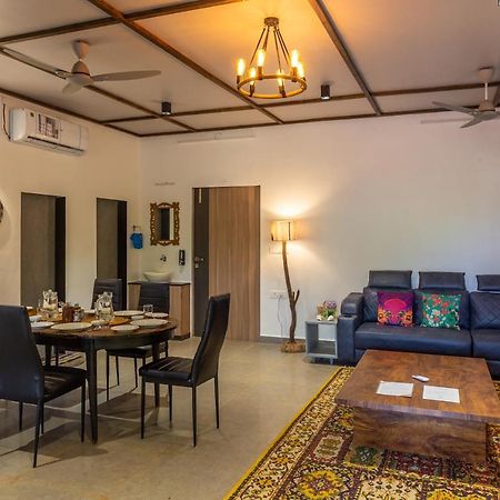 Saffronstays Apricus Farm, Karjat Zewnętrze zdjęcie