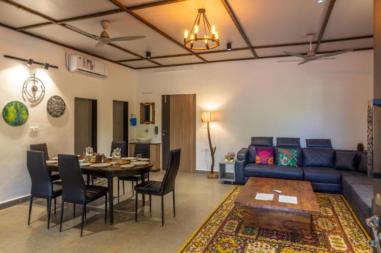 Saffronstays Apricus Farm, Karjat Zewnętrze zdjęcie