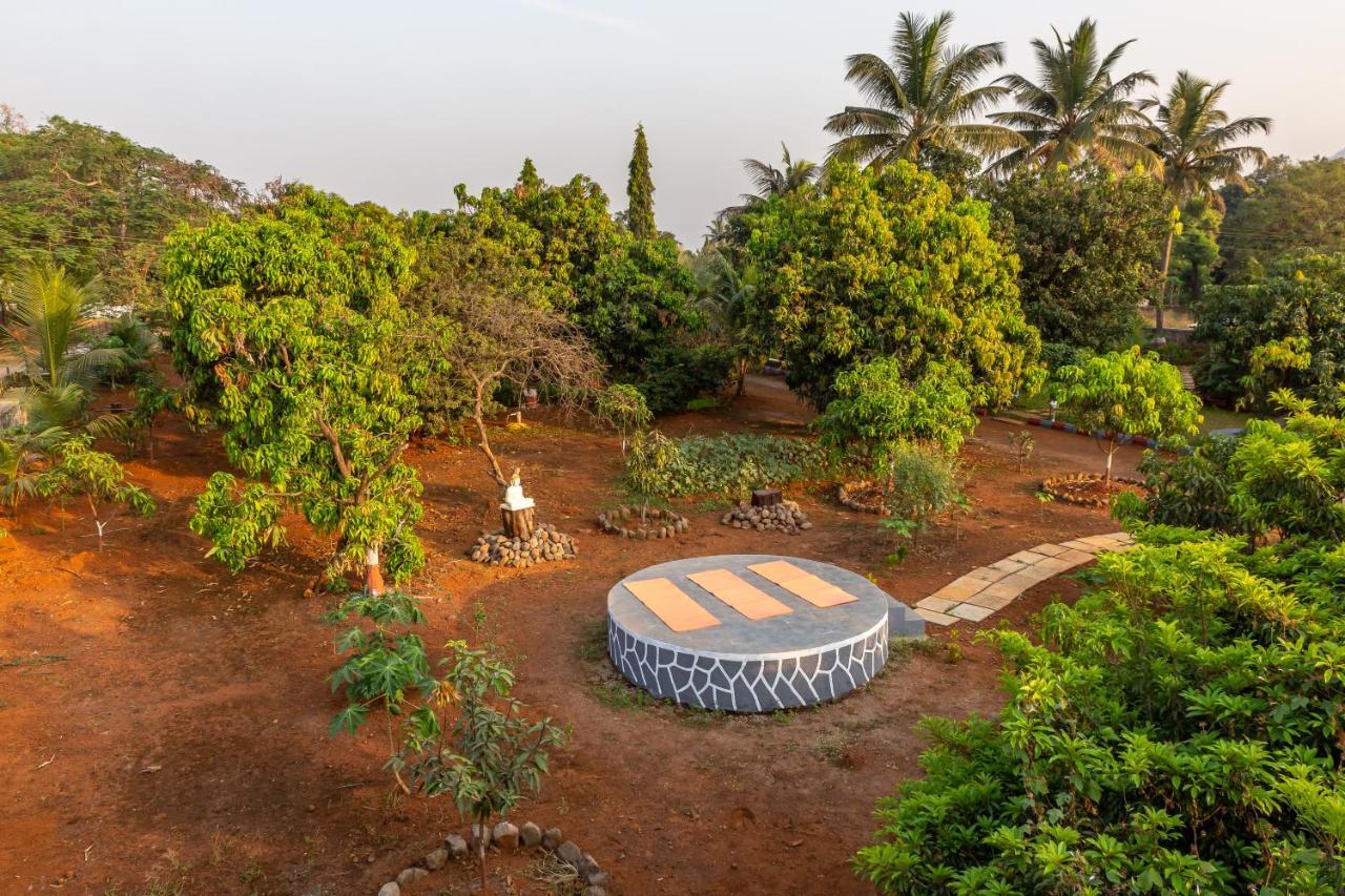 Saffronstays Apricus Farm, Karjat Zewnętrze zdjęcie