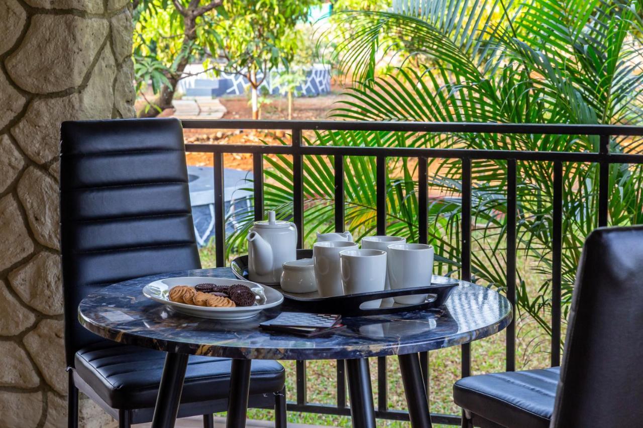 Saffronstays Apricus Farm, Karjat Zewnętrze zdjęcie